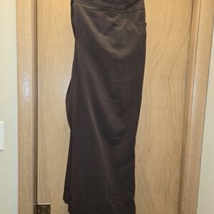 Lane Bryant Womens Plus Sized 28w Dark Brown Capri's With Cuffed Leg
